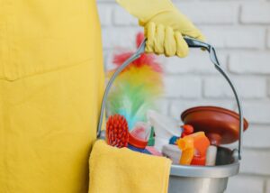 close-up-bucket-with-cleaning-products